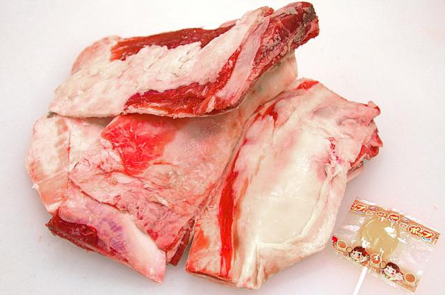 市場 ジンギスカン 羊1頭買いだからできる焼肉セット 1頭分セット 1.5kg 送料無料 BBQ用ジンギスカン ラム肉 お取り寄せグルメ 羊尽くし  骨付き肉込み